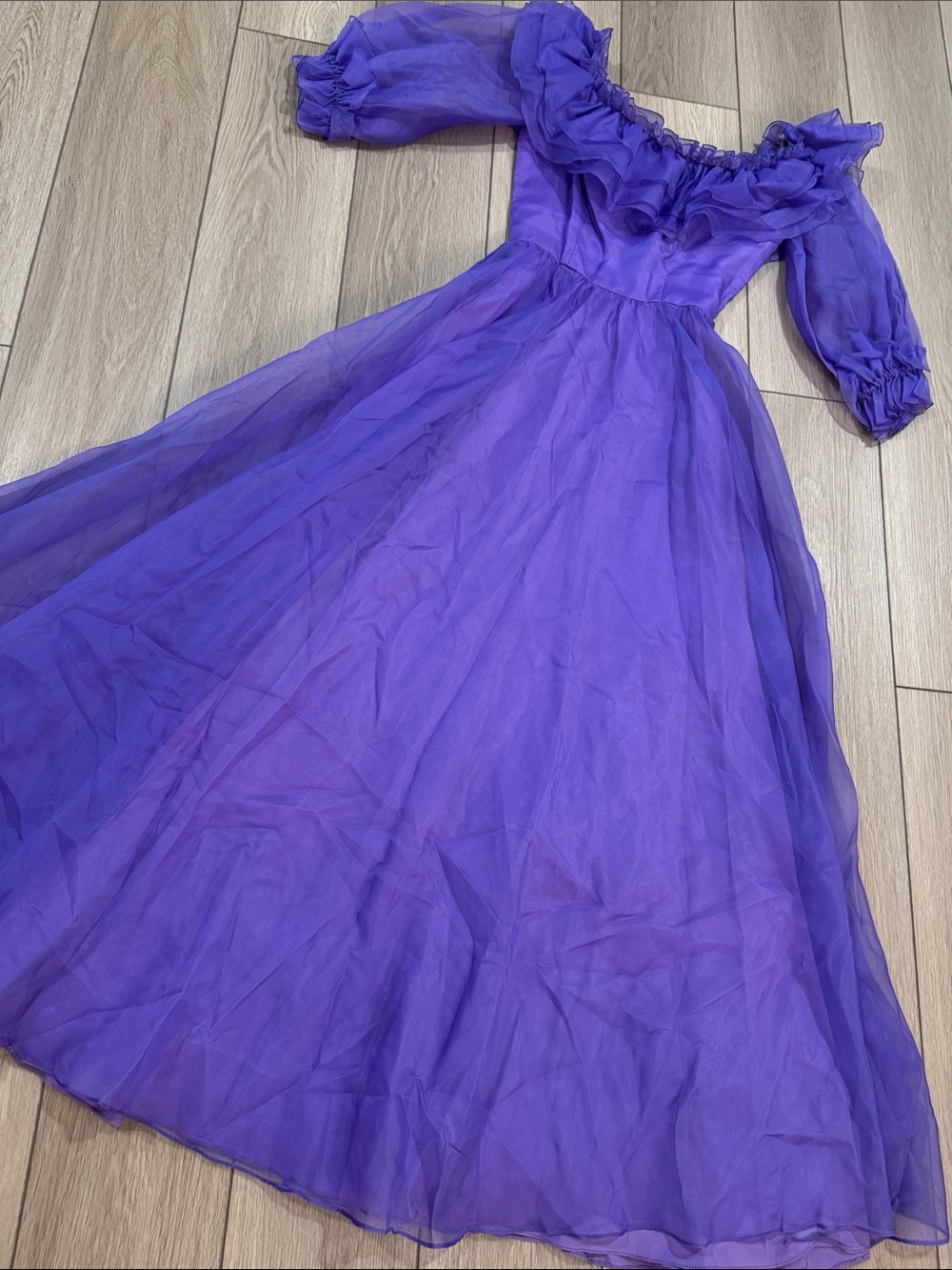 Vintage Union Made Purple Off the Shoulder Ruffle Tulle Ball Gown Sz 5 Prom